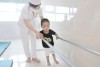 Phục hồi chức năng thành công cho bé 2 tuổi di chứng viêm màng não tại TTYT huyện Tam Nông