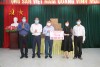 5.000 găng tay y tế "tiếp sức" cho TTYT huyện Tam Nông